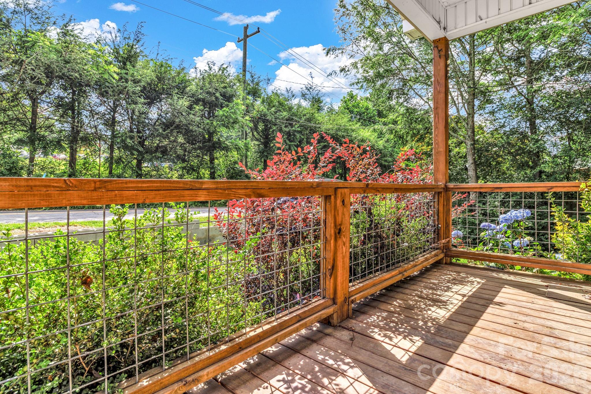 330 Old County Home Road Asheville, NC 28806 - Photo 5 of 29