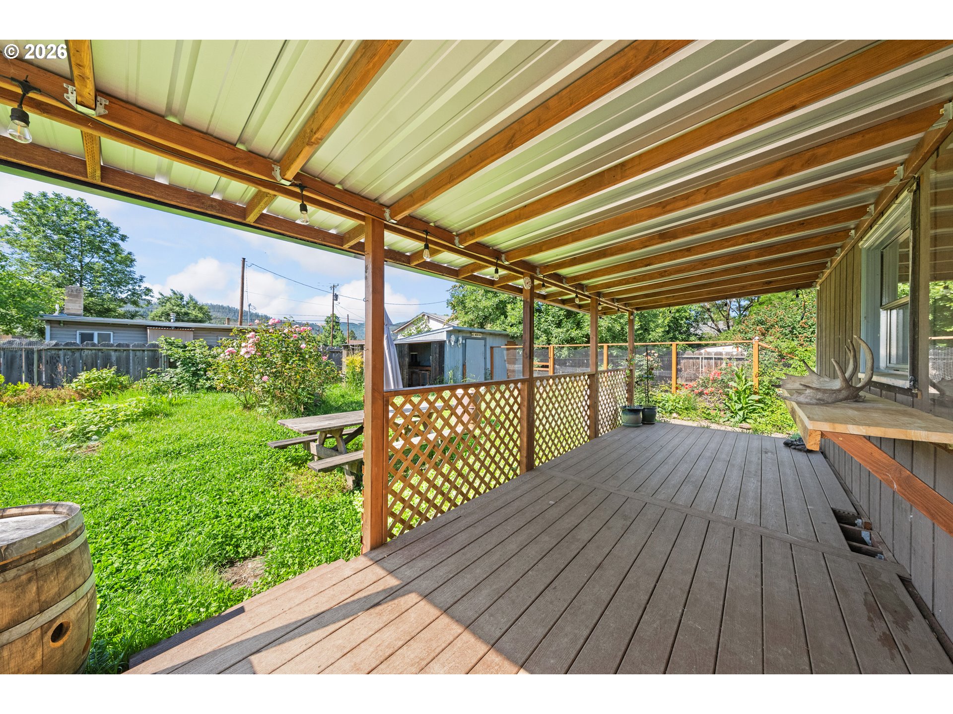 422 2nd Avenue Riddle, OR 97469 - Photo 13 of 46