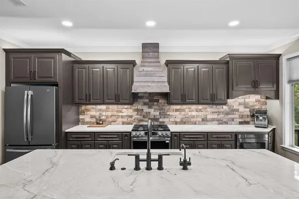 $989,000 | 383 Island Green Lane, Inman, SC 29349