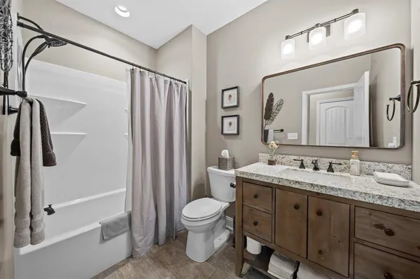 $989,000 | 383 Island Green Lane, Inman, SC 29349