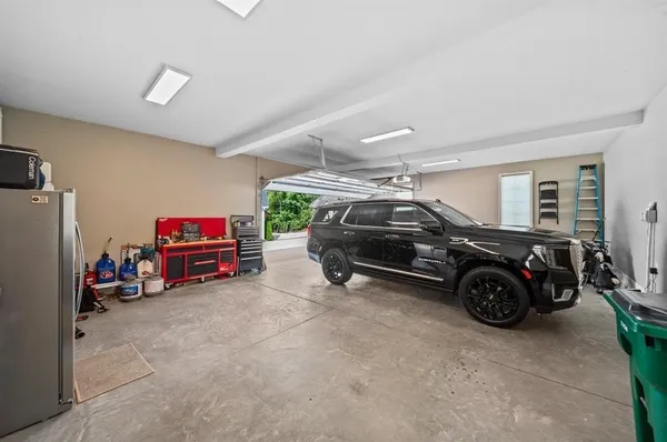 $989,000 | 383 Island Green Lane, Inman, SC 29349