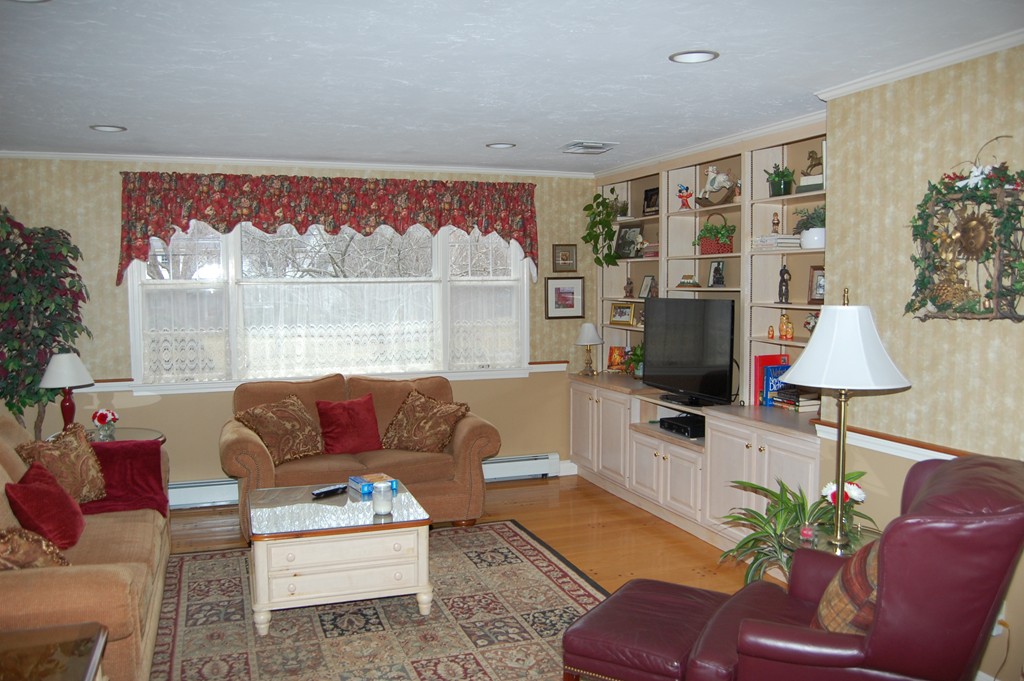38 Cedarcrest Road Canton, MA 02021 - Photo 9 of 24 Gallery Image 9