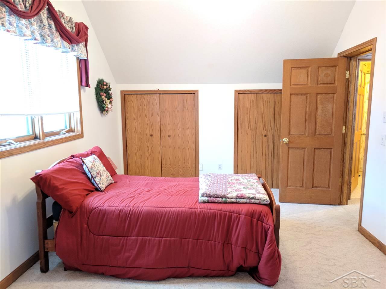 2500 North Hemlock Road Hemlock, MI 48626 - Photo 19 of 48 31337806-18.JPG