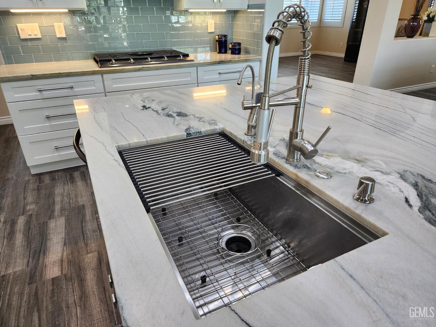 Undisclosed Address Bakersfield, CA 93312 - Photo 20 of 44 a view of kitchen appliances