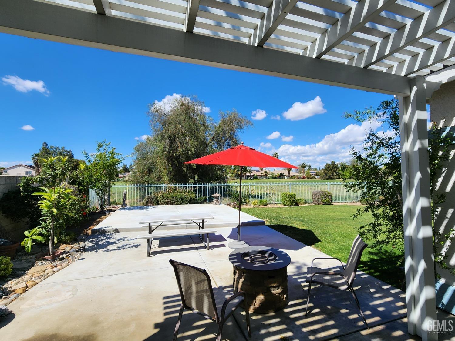 Undisclosed Address Bakersfield, CA 93312 - Photo 42 of 44 a view of yard with seating space