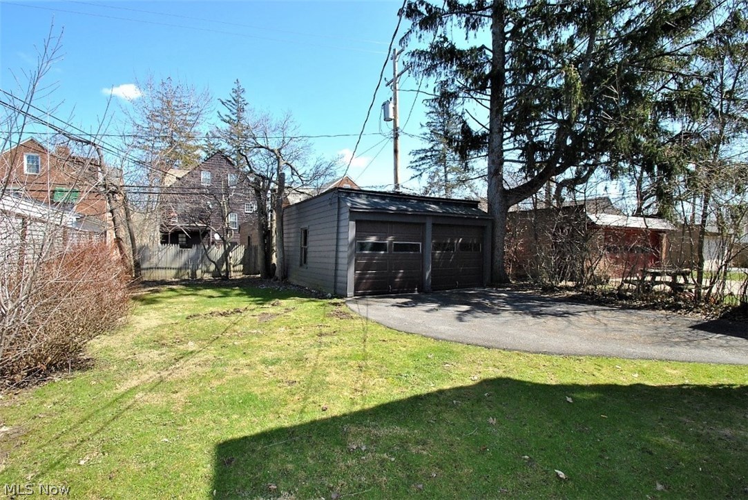 3585 Daleford Road Cleveland, OH 44120 - Photo 14 of 15