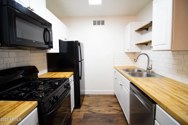 $135,000 | 1701 West Tuckey Lane, Unit 208, Phoenix, AZ 85015