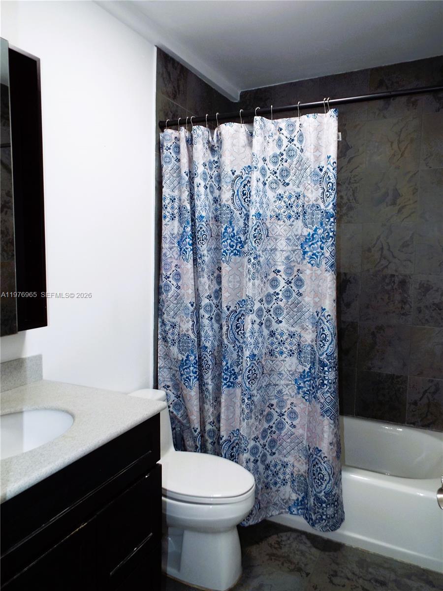 422 Southwest 88th Place Miami, FL 33174 - Photo 20 of 43