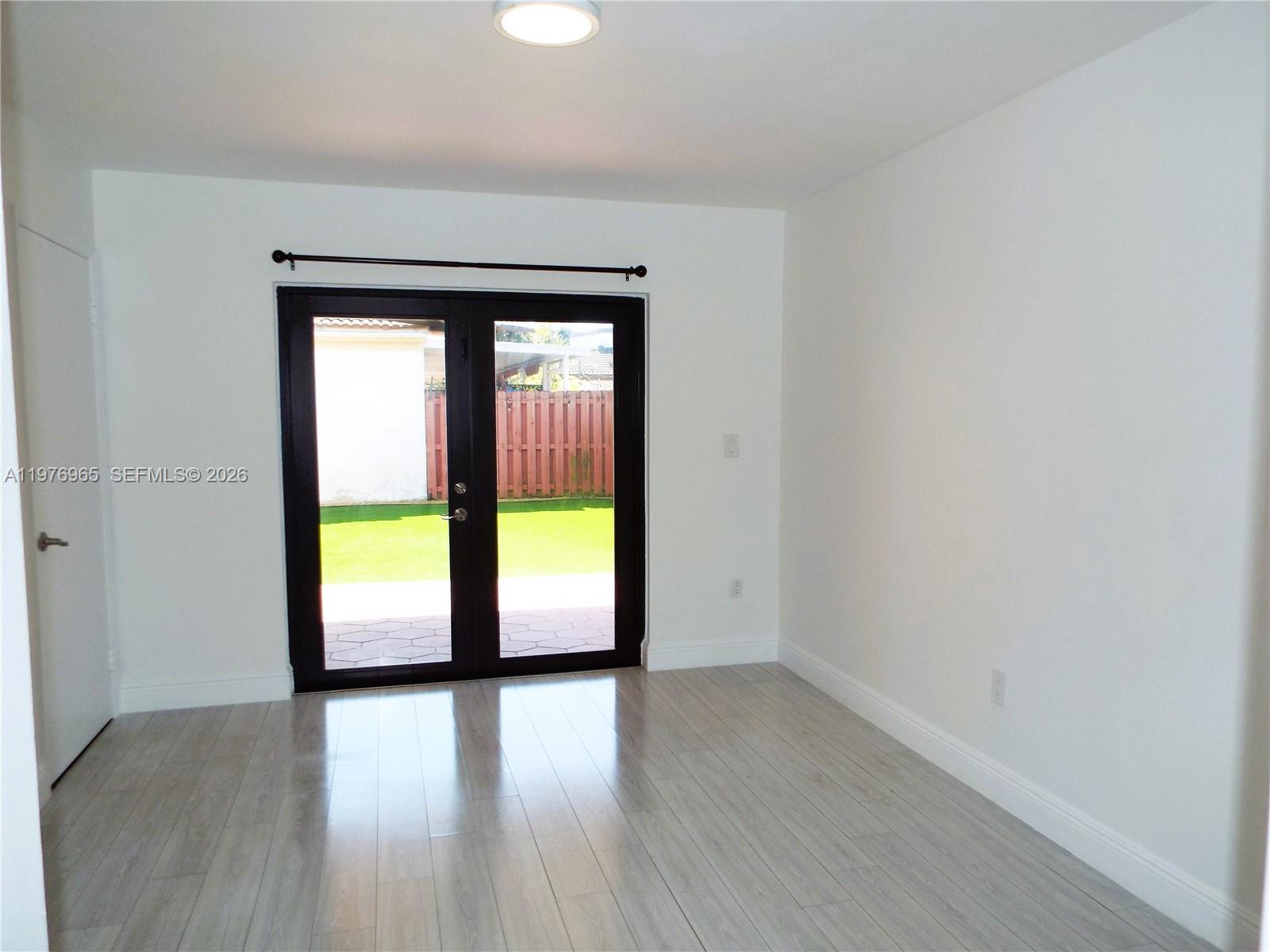 422 Southwest 88th Place Miami, FL 33174 - Photo 26 of 43