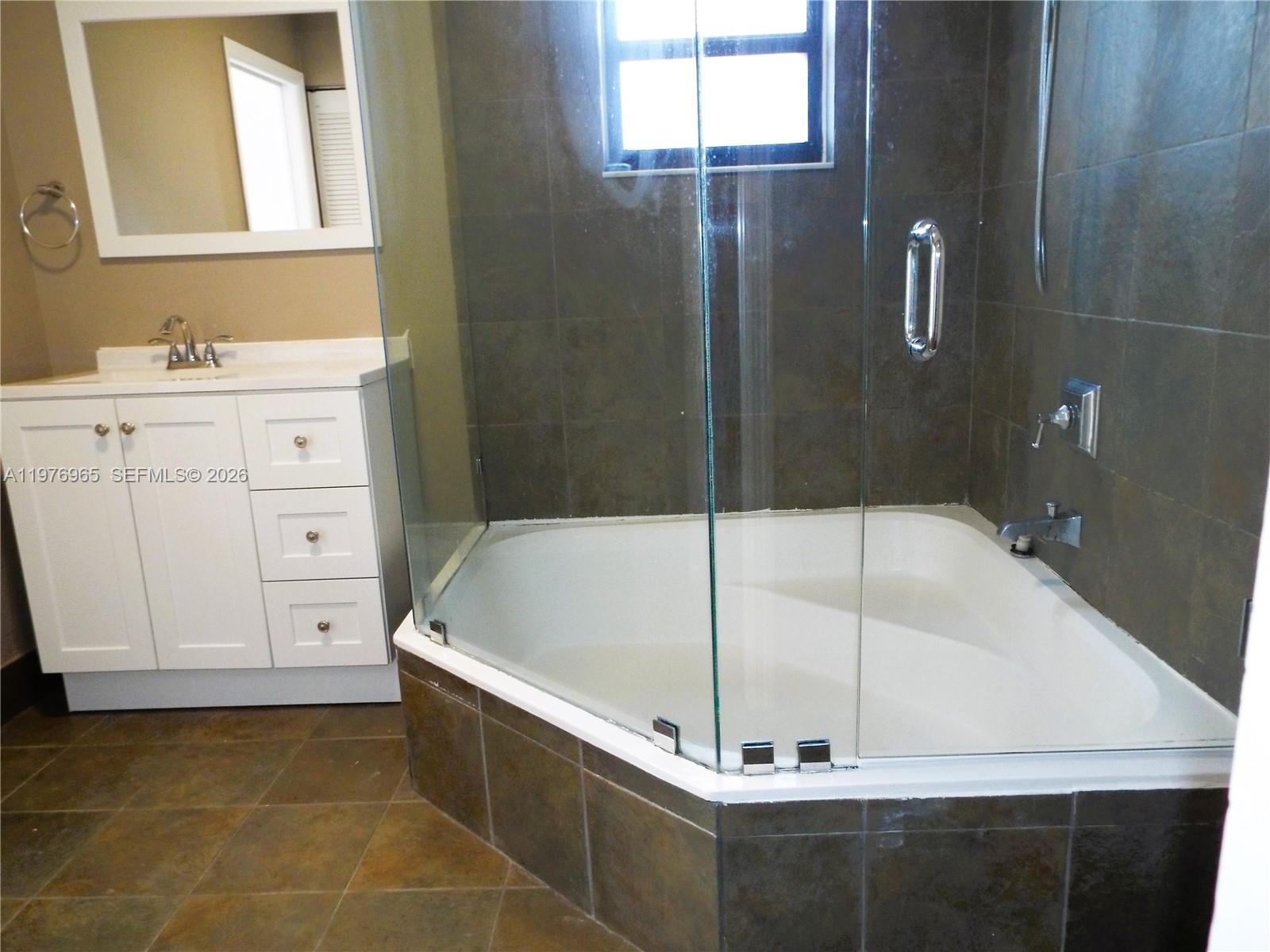 422 Southwest 88th Place Miami, FL 33174 - Photo 32 of 43