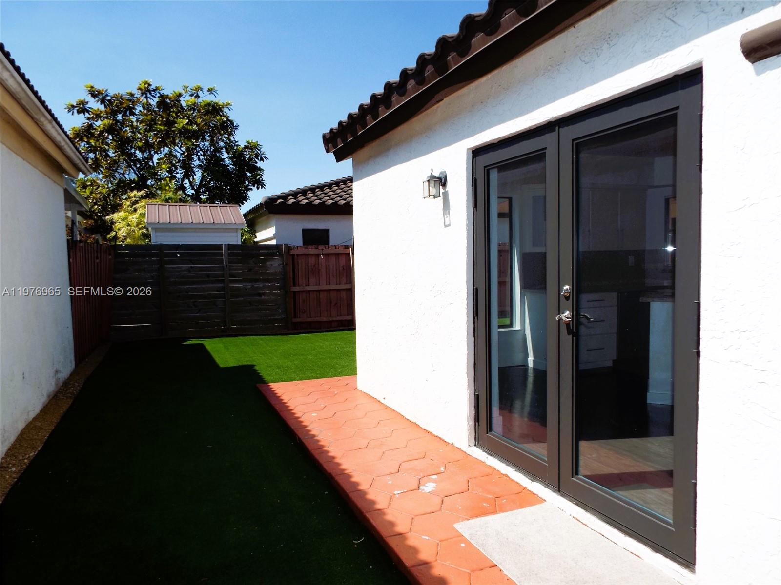 422 Southwest 88th Place Miami, FL 33174 - Photo 33 of 43