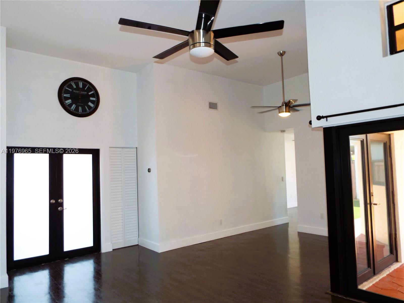 422 Southwest 88th Place Miami, FL 33174 - Photo 6 of 43