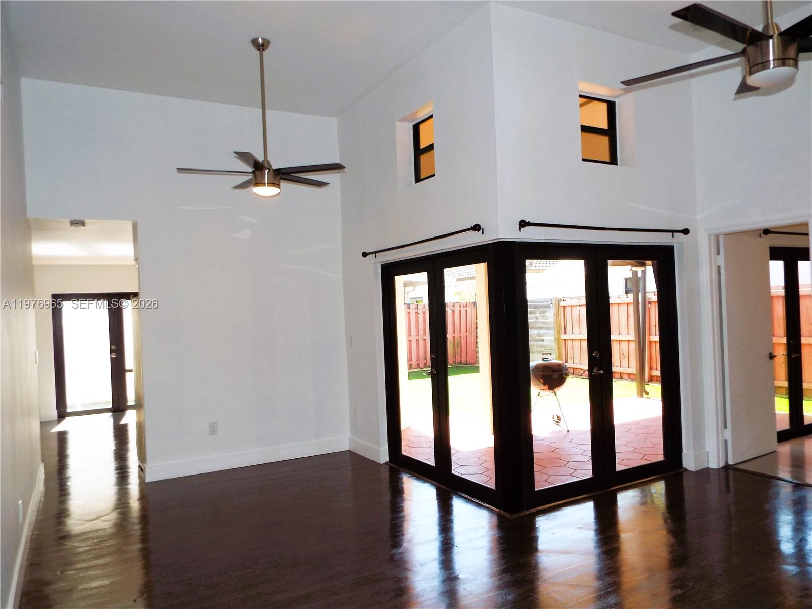 422 Southwest 88th Place Miami, FL 33174 - Photo 7 of 43