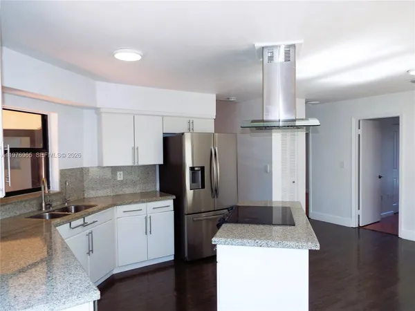 $3,700 | 422 Southwest 88th Place, Miami, FL 33174