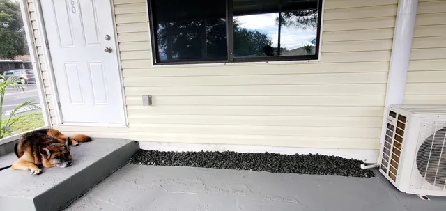 $1,450 | 560 7th Place, Vero Beach, FL 32962