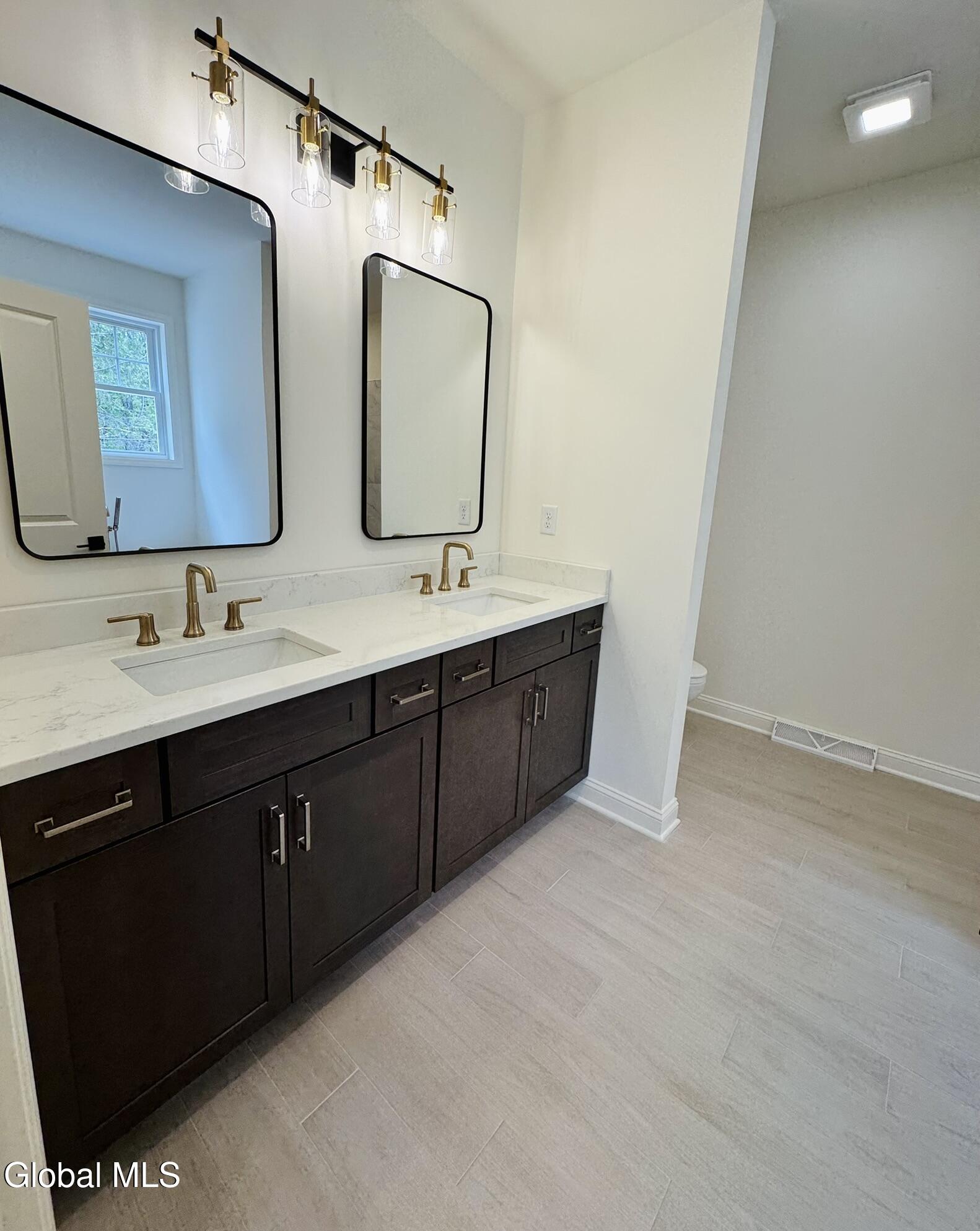 105 Maxwell Road Colonie, NY 12110 - Photo 17 of 19 Master Bath