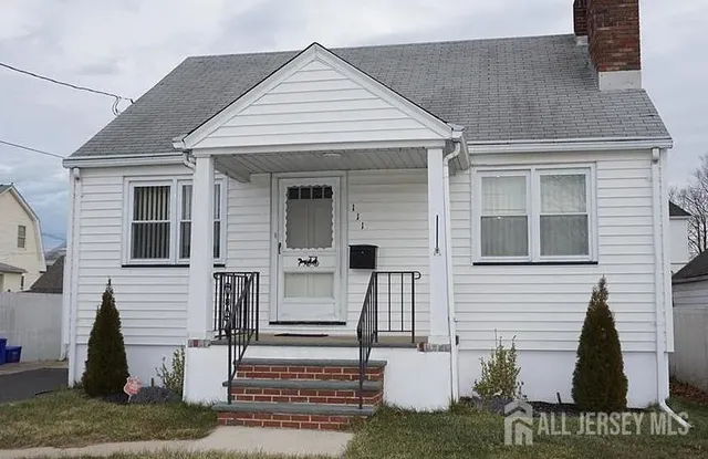 a view of a white house