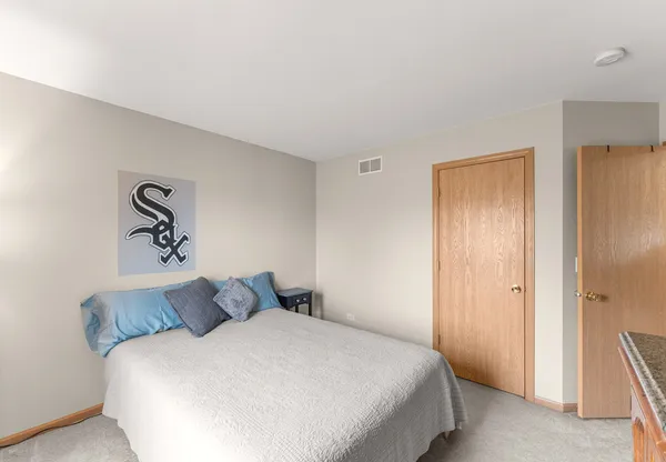 $535,000 | 24303 Linden Lane, Plainfield, IL 60585