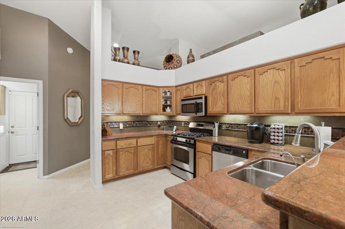 605 Jacks Canyon Road Sedona, AZ 86351 - Photo 10 of 47 21-Kitchen
