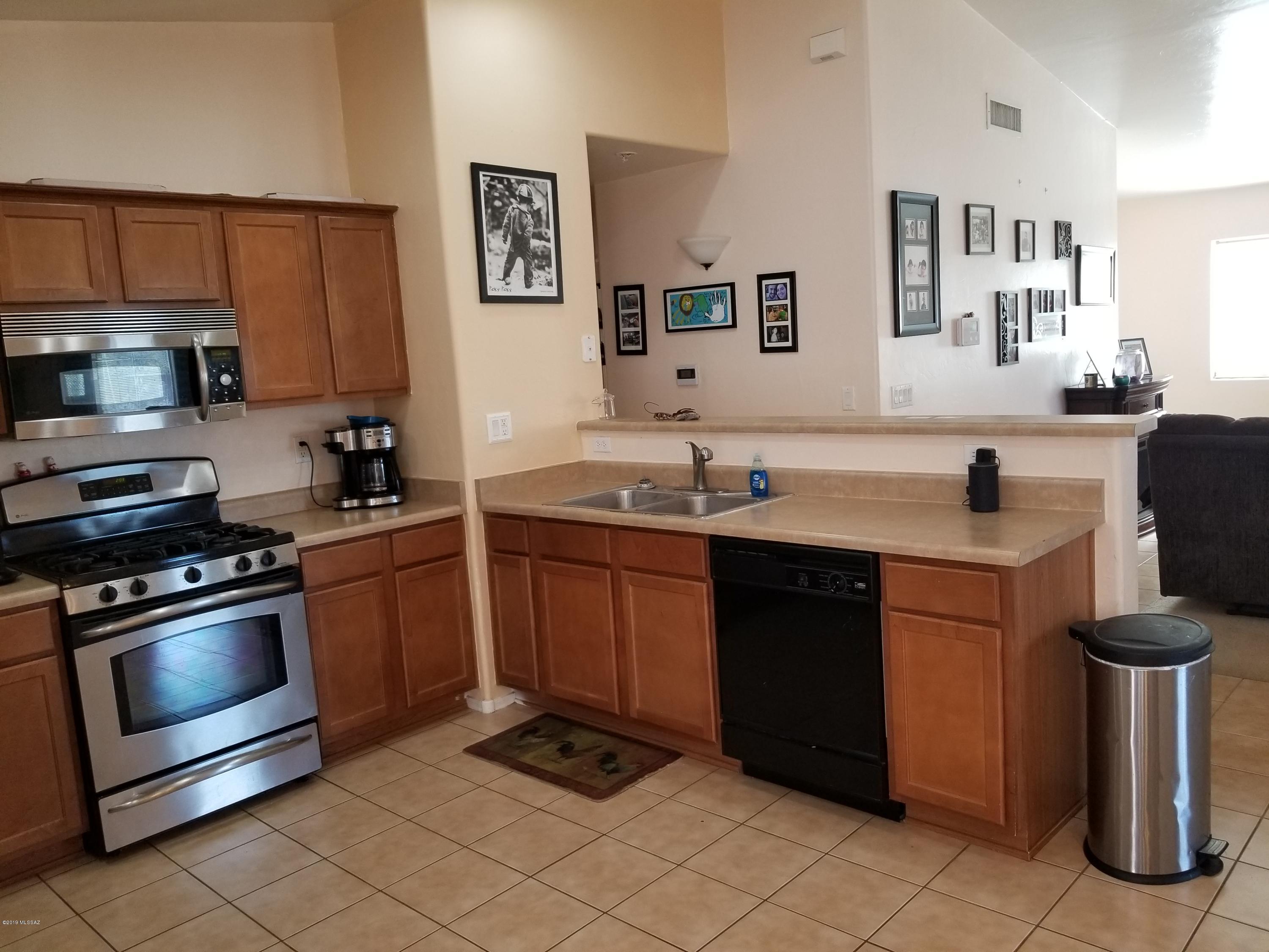6772 South Averroes Road Tucson, AZ 85757 - Photo 5 of 23