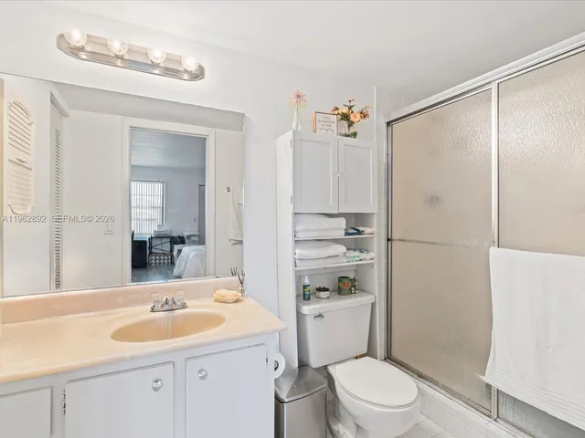 $165,000 | 13250 Southwest 7th Court, Unit 317L, Pembroke Pines, FL 33027