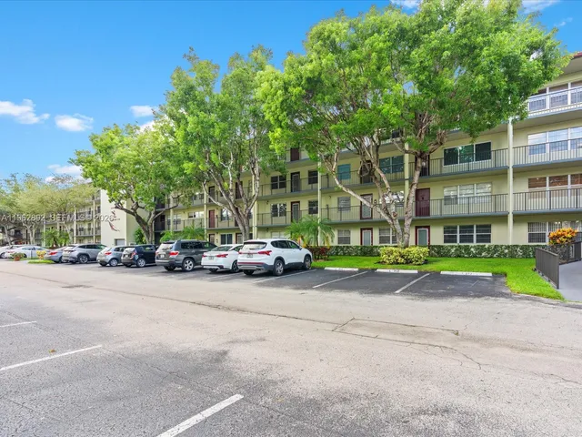 $165,000 | 13250 Southwest 7th Court, Unit 317L, Pembroke Pines, FL 33027