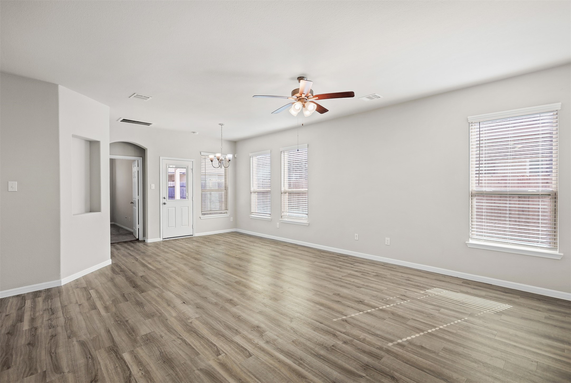 13126 Dancing Reed Drive Texas City, TX 77568 - Photo 6 of 46