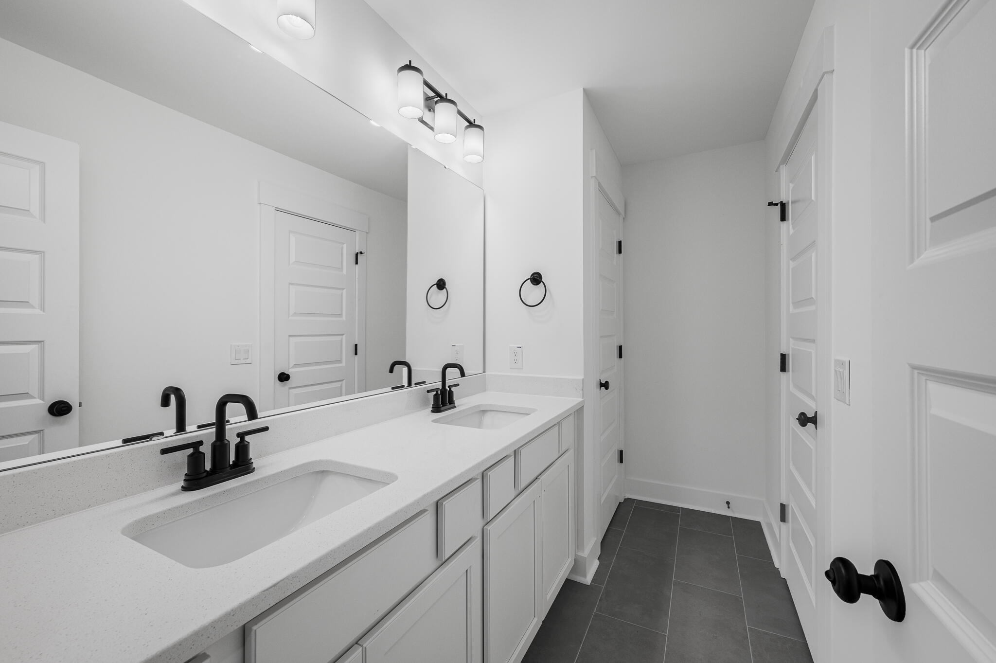 537 Rendezvous Way Huger, SC 29450 - Photo 17 of 27 Full Bath
