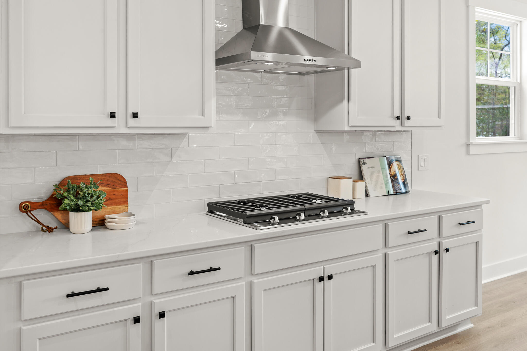 537 Rendezvous Way Huger, SC 29450 - Photo 5 of 27 Gas Cooktop