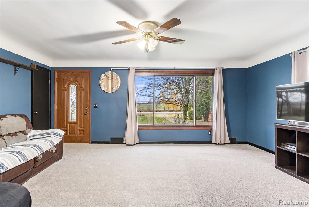 9786 Lansing Road Durand, MI 48429 - Photo 8 of 22 Gallery Image 8