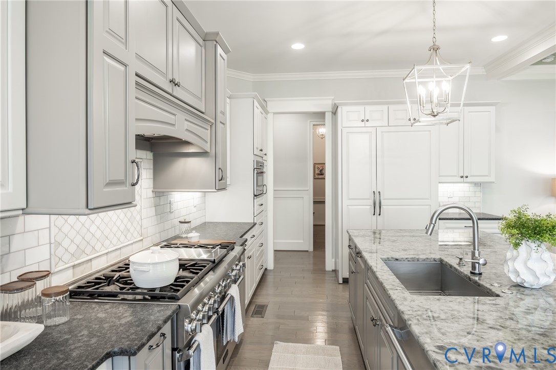 16136 Old Castle Road Midlothian, VA 23112 - Photo 13 of 76 Chef's kitchen features Thermador appliances