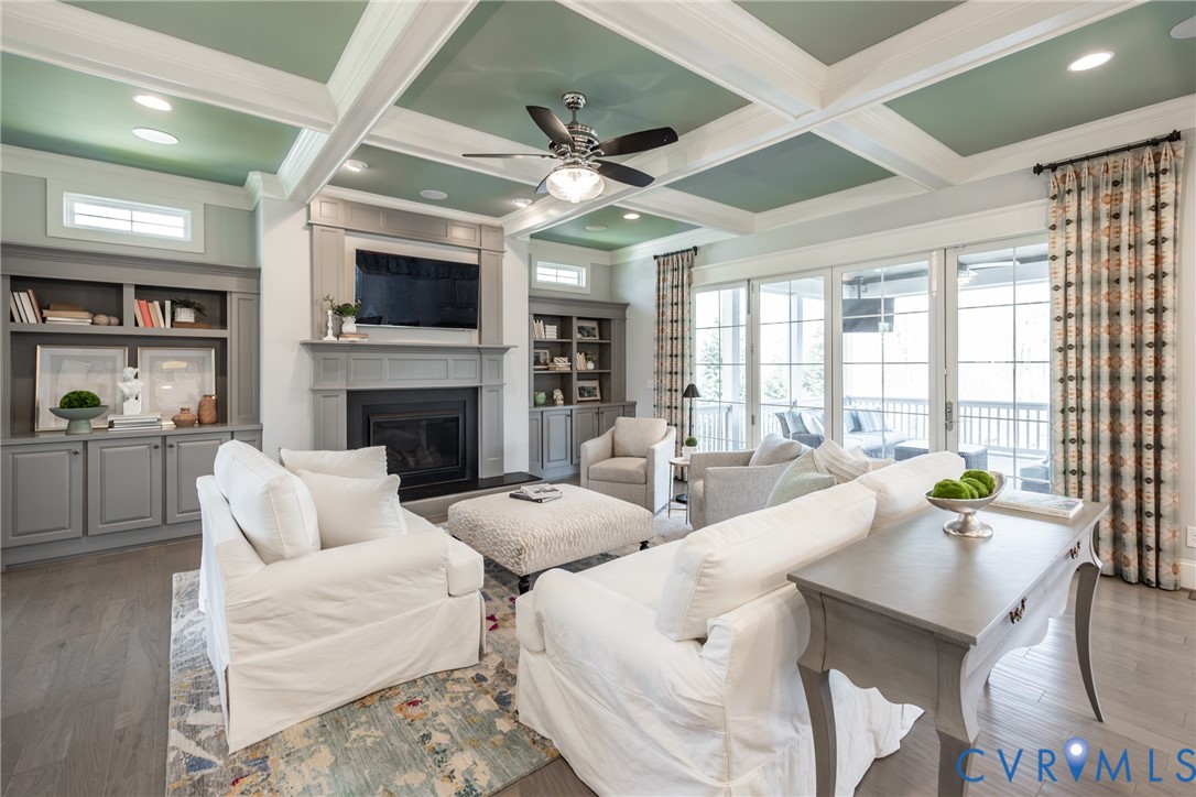 16136 Old Castle Road Midlothian, VA 23112 - Photo 6 of 76 Expansive living room with direct access to screen