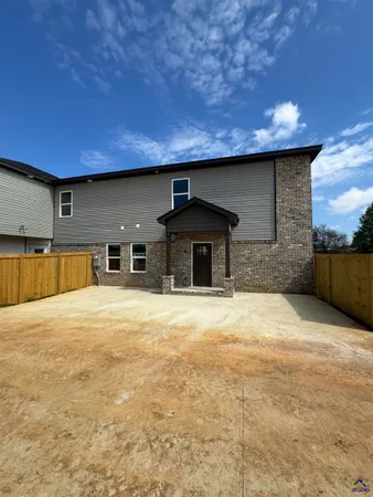 $247,312 | 260 Beau Claire Circle, Byron, GA 31008