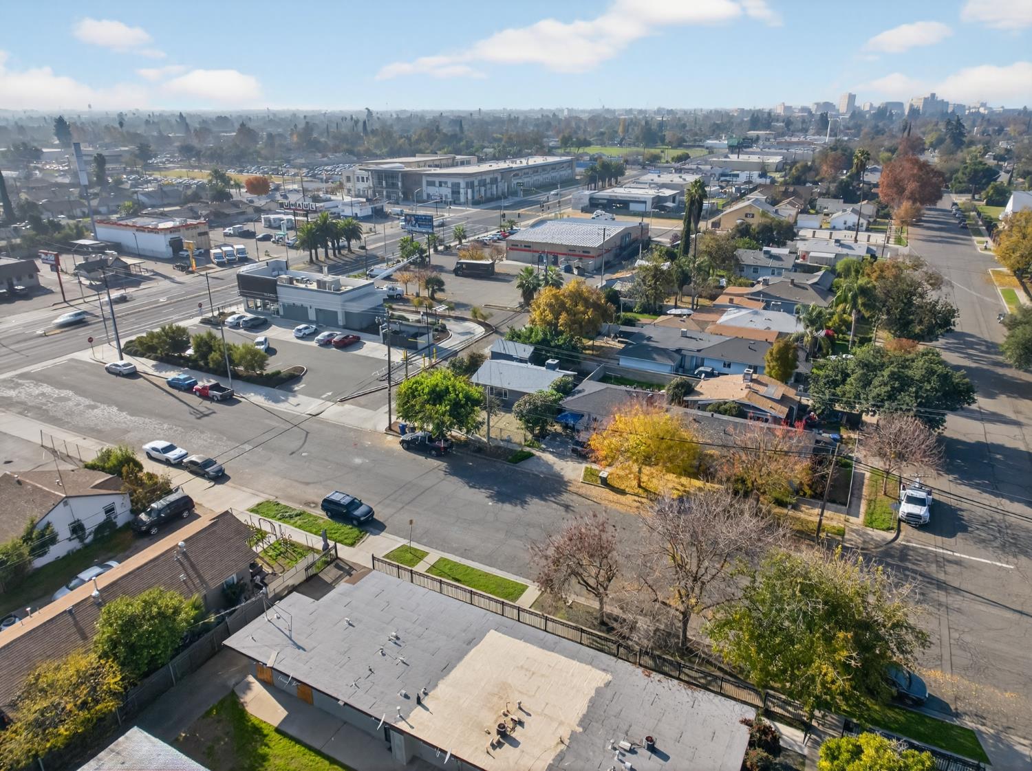 622 South 11th Street Fresno, CA 93702 - Photo 11 of 37 an aerial view of residential houses with outdoor space