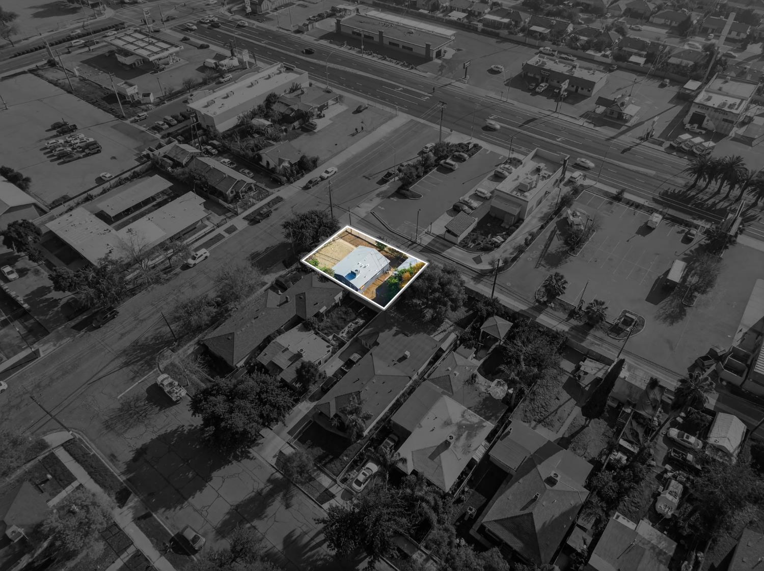 622 South 11th Street Fresno, CA 93702 - Photo 13 of 37 an aerial view of a city