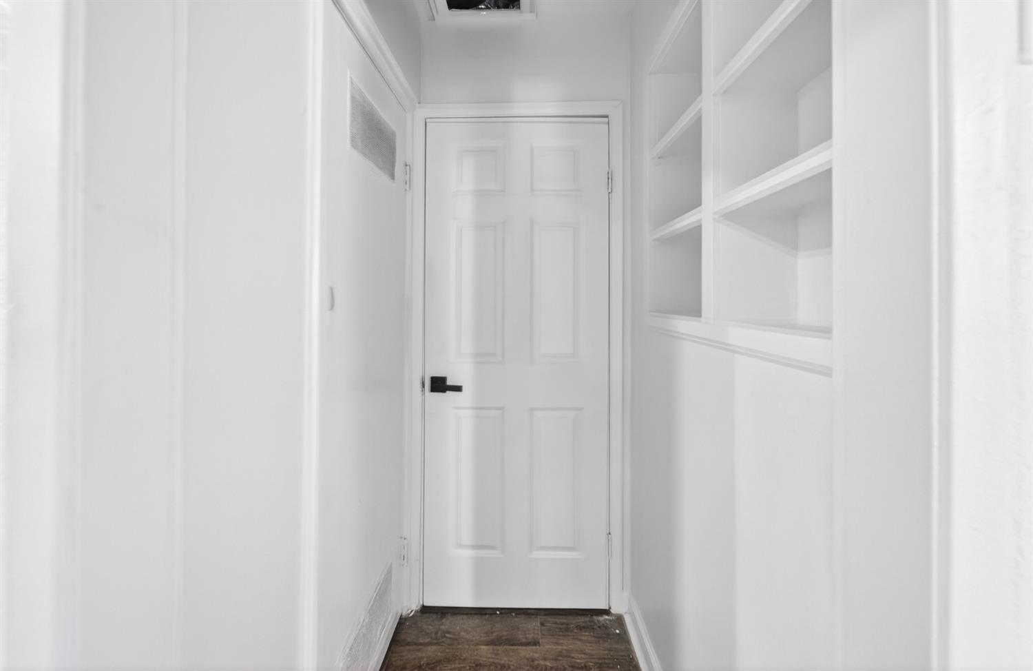 622 South 11th Street Fresno, CA 93702 - Photo 23 of 37 a view of an empty room