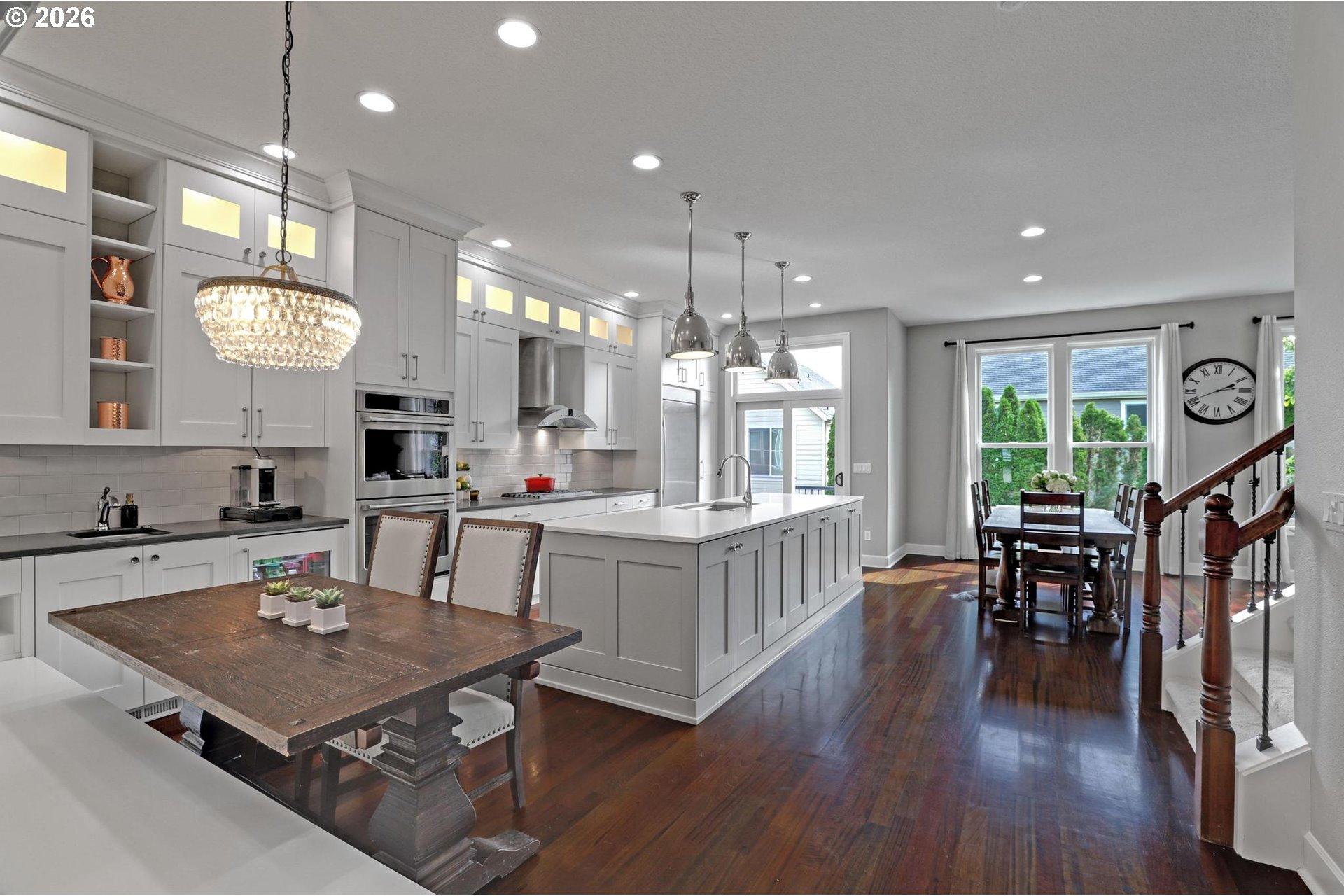 11046 Northwest Ridge Road Portland, OR 97229 - Photo 3 of 33 Gallery Image 3