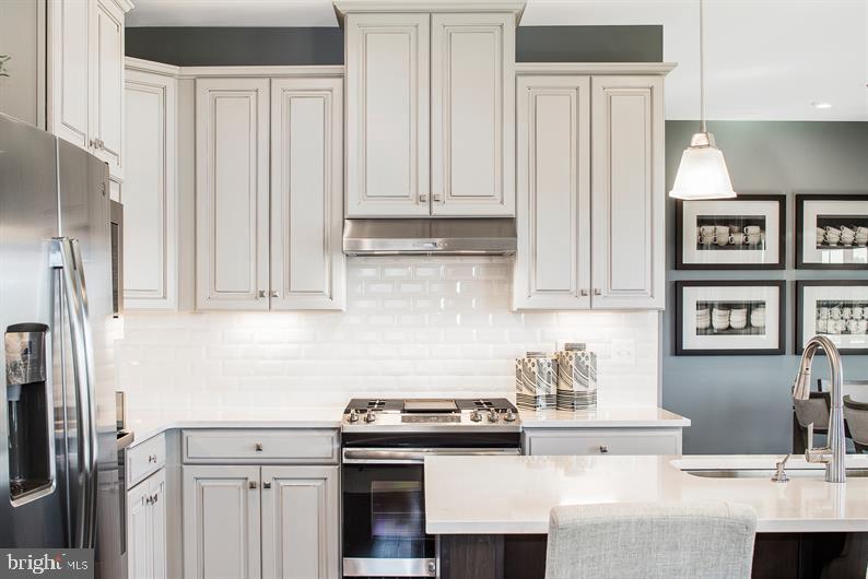 4012 Allyson Road Harrisburg, PA 17110 - Photo 4 of 17