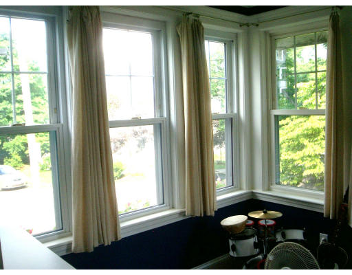 98 Mayflower Road Quincy, MA 02171 - Photo 11 of 27 Gallery Image 11