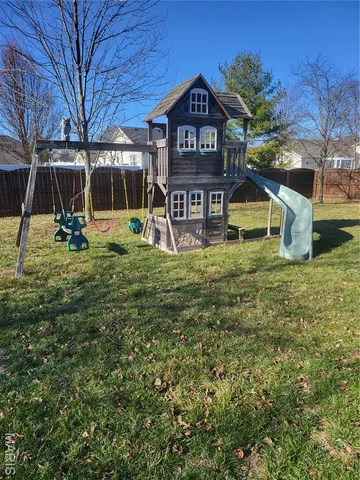 $335,000 | 513 Stonefield Drive, Smithton, IL 62285