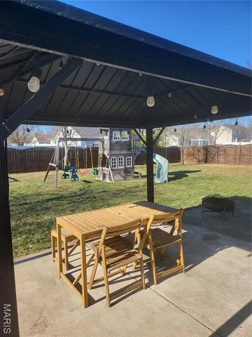 $335,000 | 513 Stonefield Drive, Smithton, IL 62285