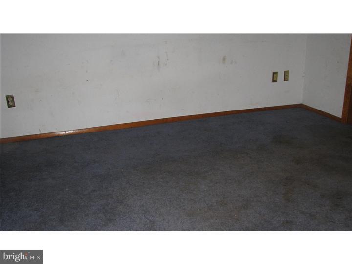 2063 Kent Road Folcroft, PA 19032 - Photo 8 of 9 Gallery Image 8