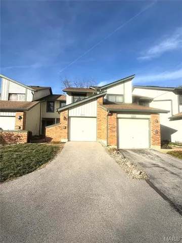 $239,900 | 2041 Falling Brook Drive, Maryland Heights, MO 63043