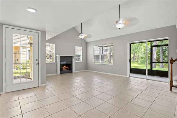 $275,000 | 3614 Pine Knot Drive, Unit 3614, Valrico, FL 33596