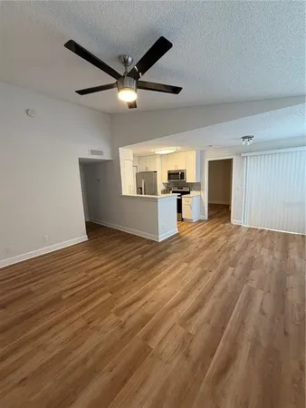 $1,900 | 11520 Westwood Boulevard, Unit 527, Orlando, FL 32821