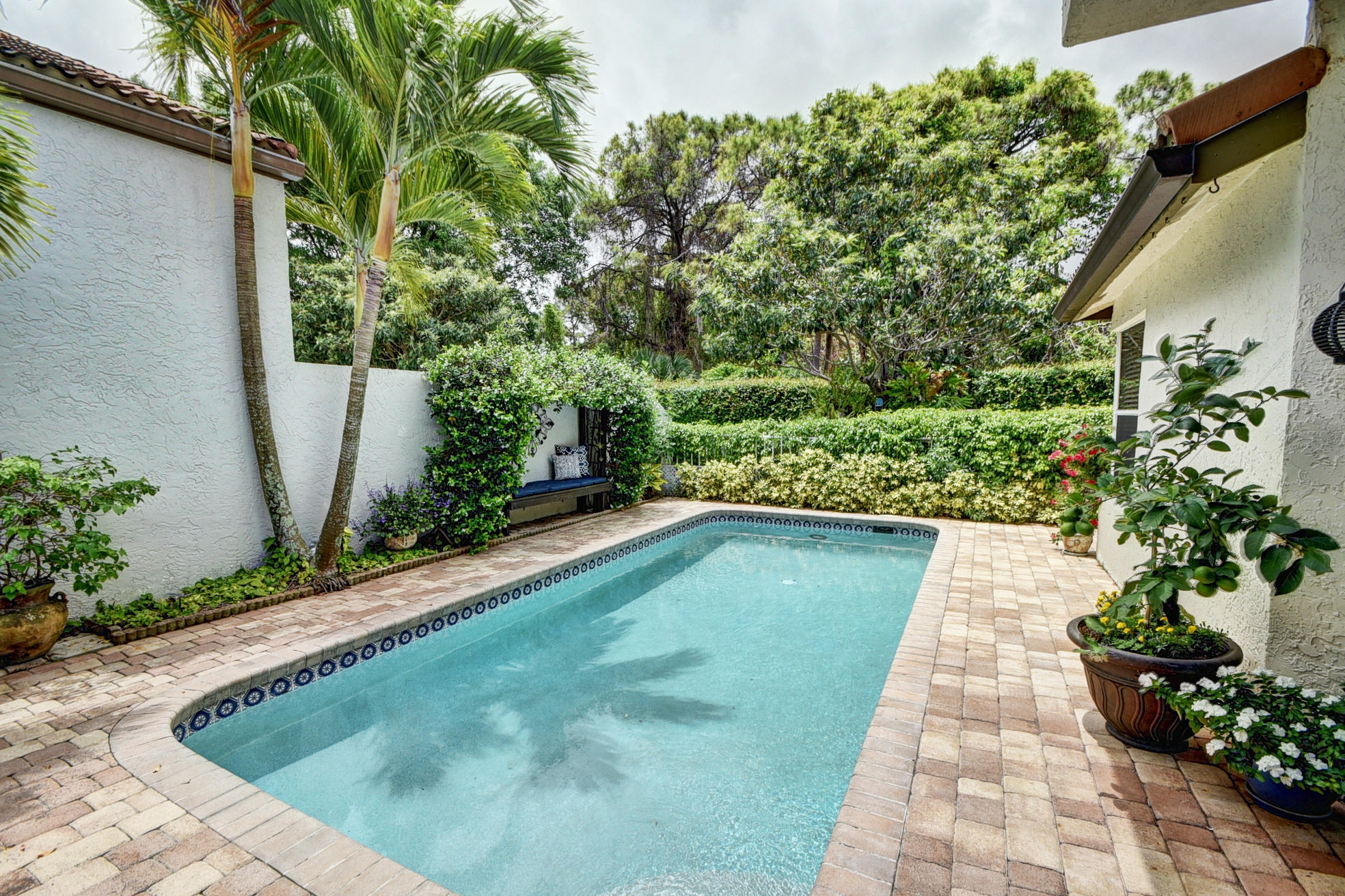 23291 La Vida Way Boca Raton, FL 33433 - Photo 31 of 37 POOL/PATIO