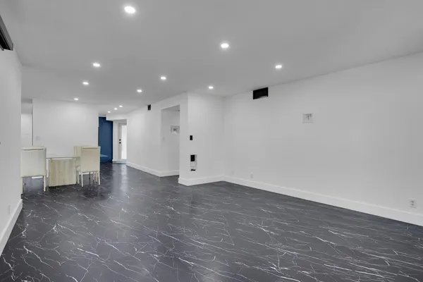 $279,000 | 1601 Abaco Drive, Unit M1, Coconut Creek, FL 33066