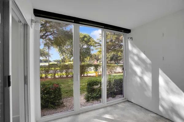 $279,000 | 1601 Abaco Drive, Unit M1, Coconut Creek, FL 33066