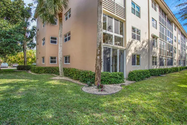 $279,000 | 1601 Abaco Drive, Unit M1, Coconut Creek, FL 33066