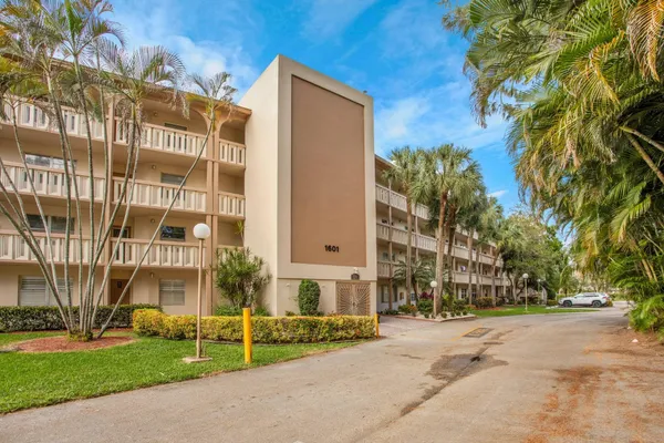 $279,000 | 1601 Abaco Drive, Unit M1, Coconut Creek, FL 33066